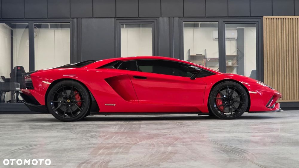 Lamborghini Aventador - 10