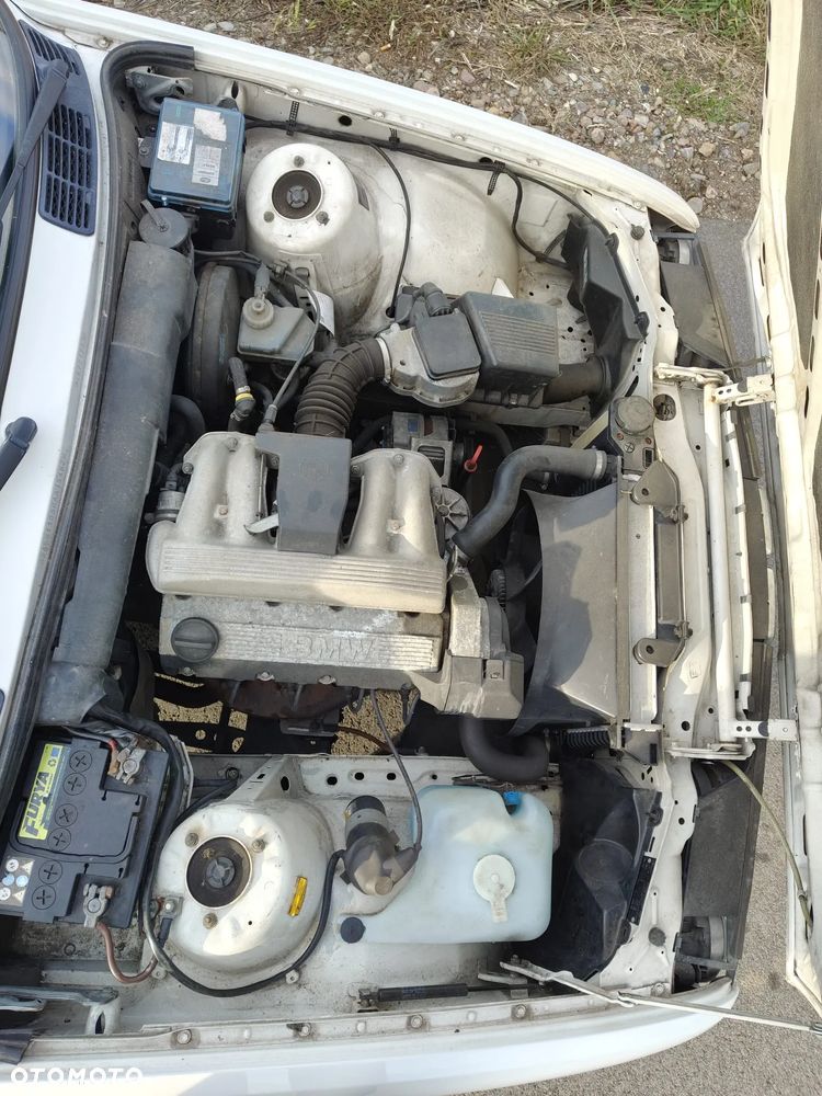 BMW Seria 3 316i - 21