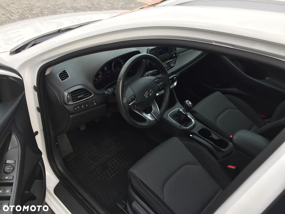 Hyundai i30 1.5 T-GDI 48V Modern - 5