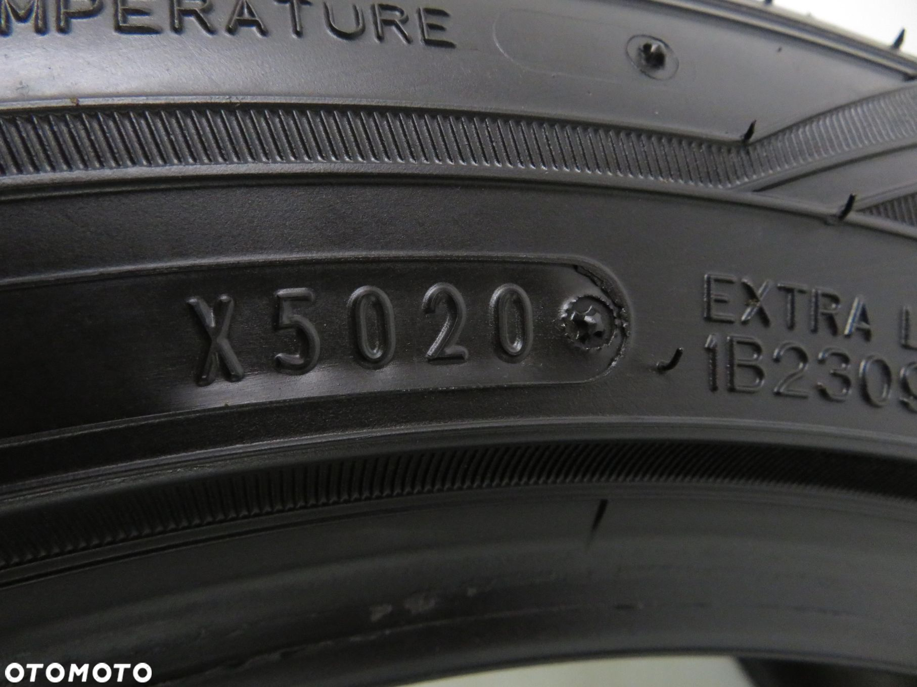 235/45R18 OPONA LETNIA Falken Azenis FK510 98Y XL - 5