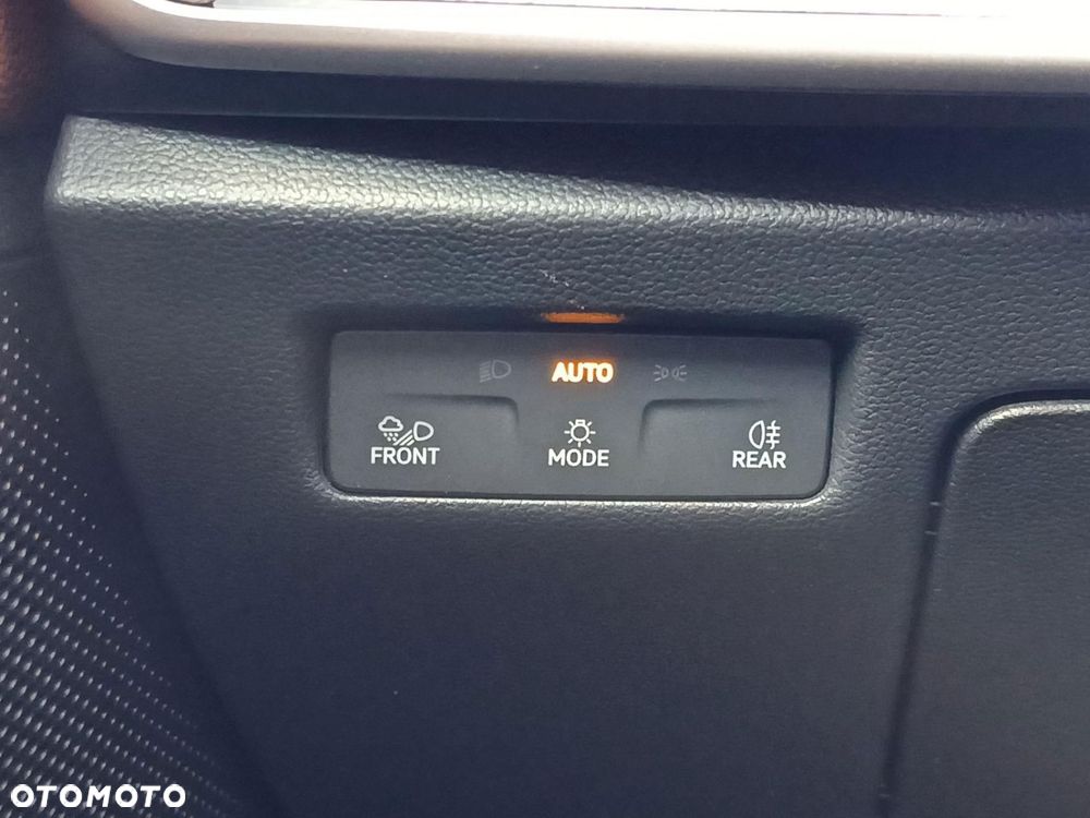 Skoda Superb 1.5 TSI Plug-in Hybrid L&K DSG - 36