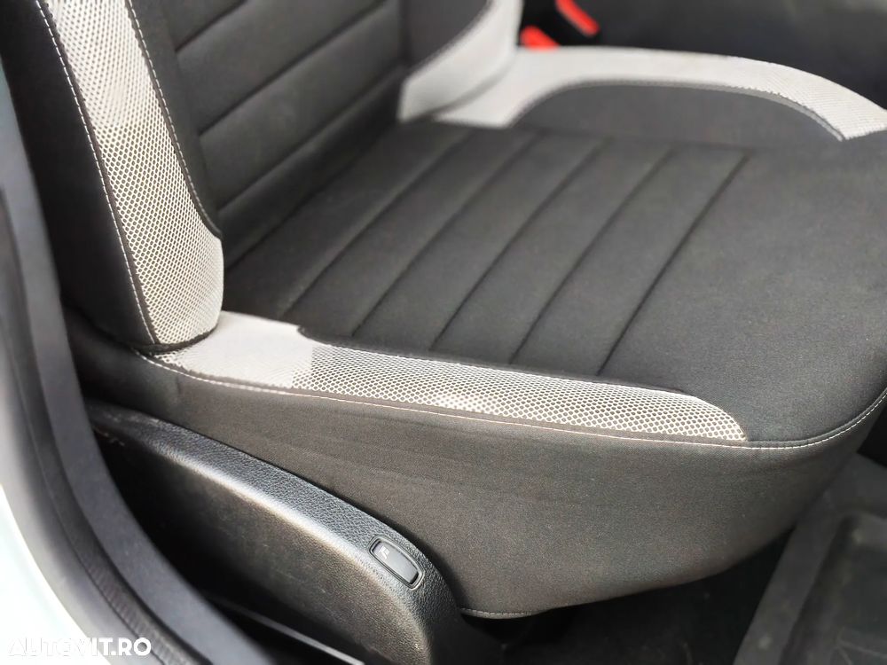 Dacia Dokker TCe 102 GPF Stepway - 21