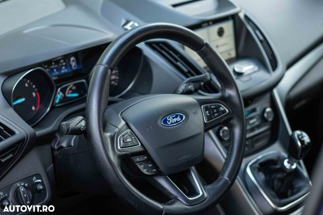 Ford Kuga 1.5 TDCi 2WD Trend - 17