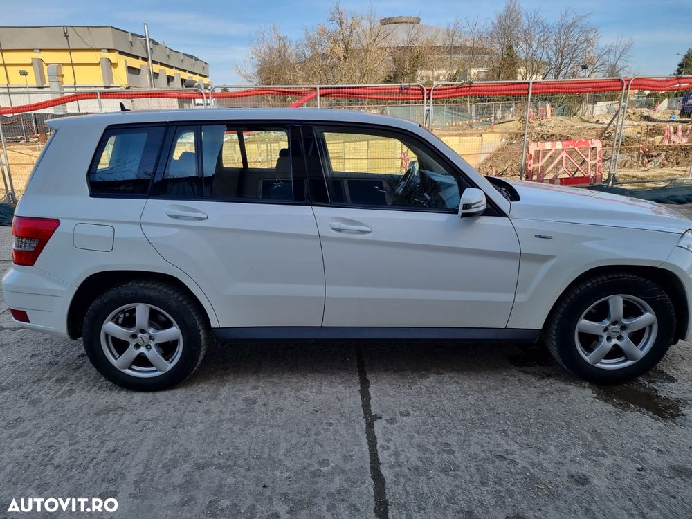 Mercedes-Benz GLK 220 CDI DPF 4Matic BlueEFFICIENCY 7G-TRONIC - 7