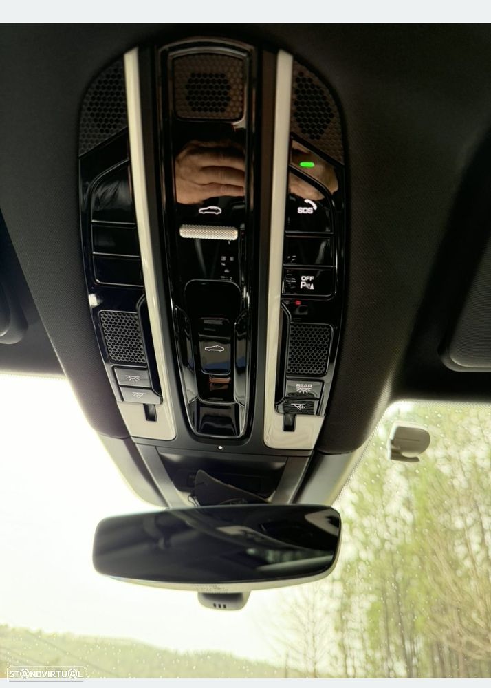 Porsche Cayenne Platinum Edition - 23