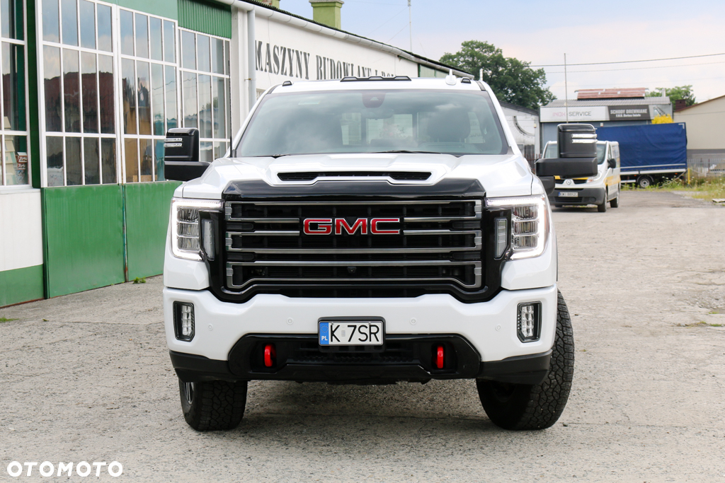 GMC Sierra - 3