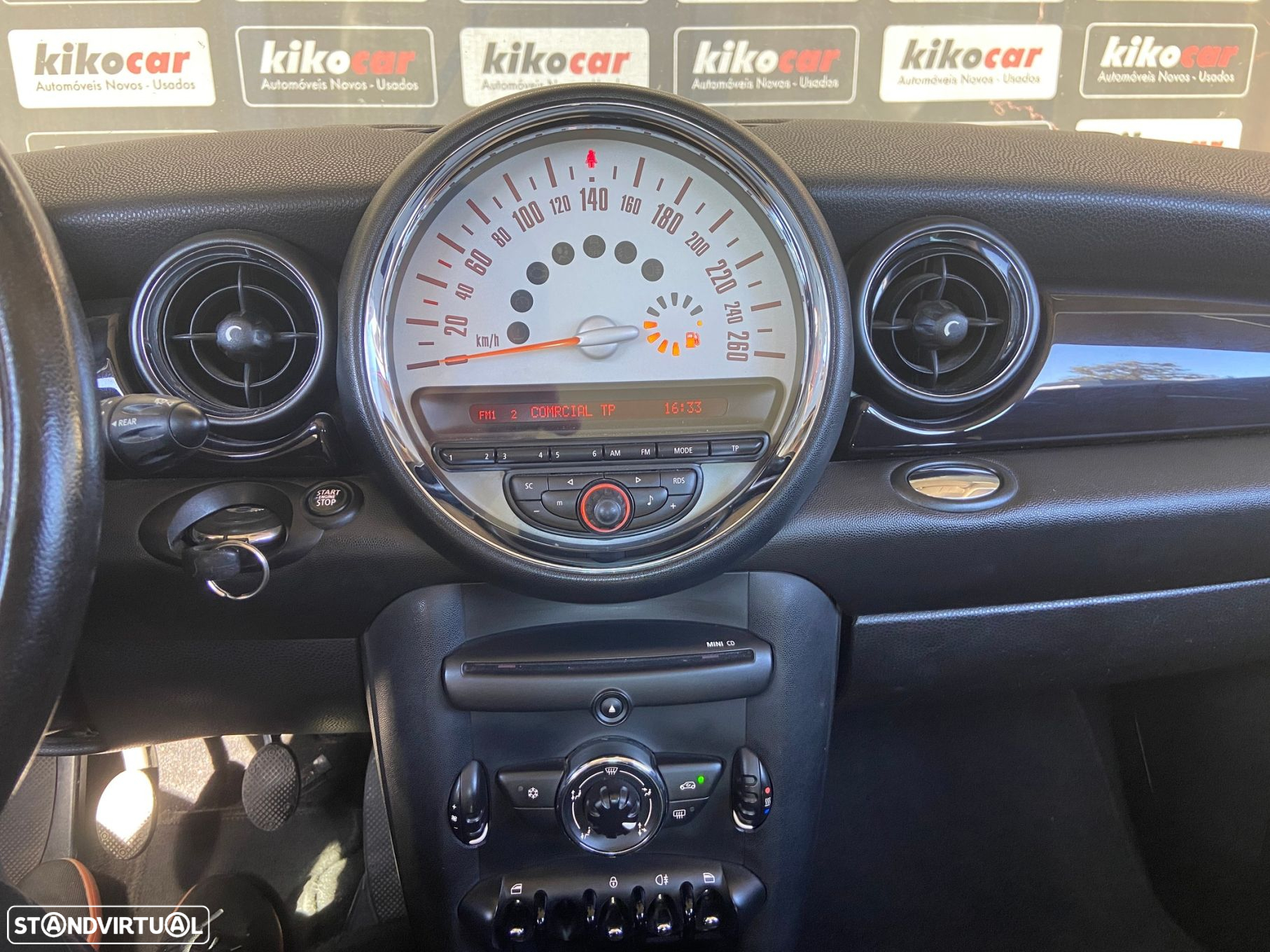 MINI 3 Portas Cooper D - 18
