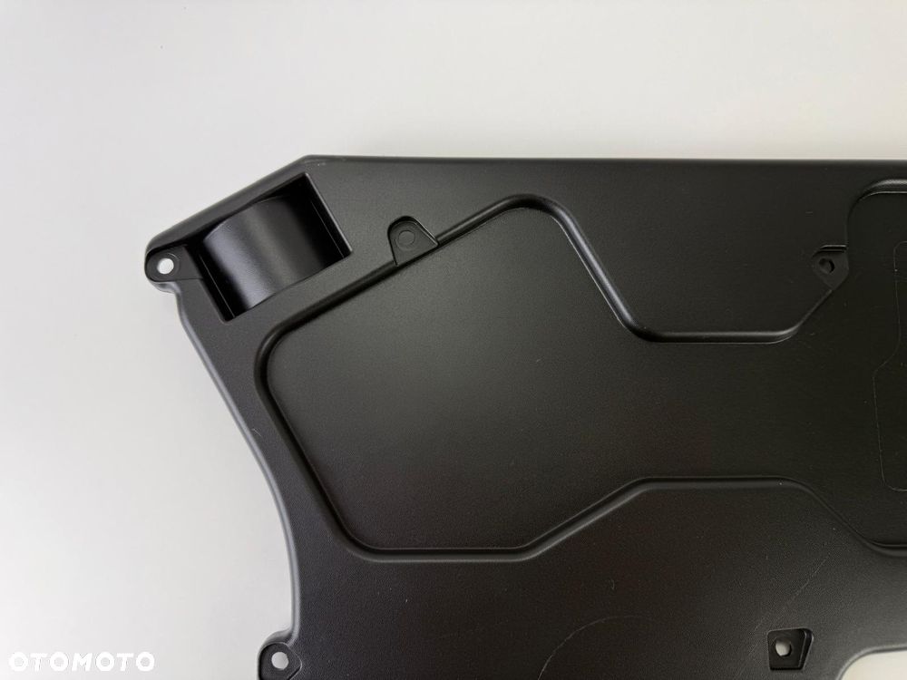 Wykończenie przedniego panelu Can-Am Defender HD10 2022+ - 5
