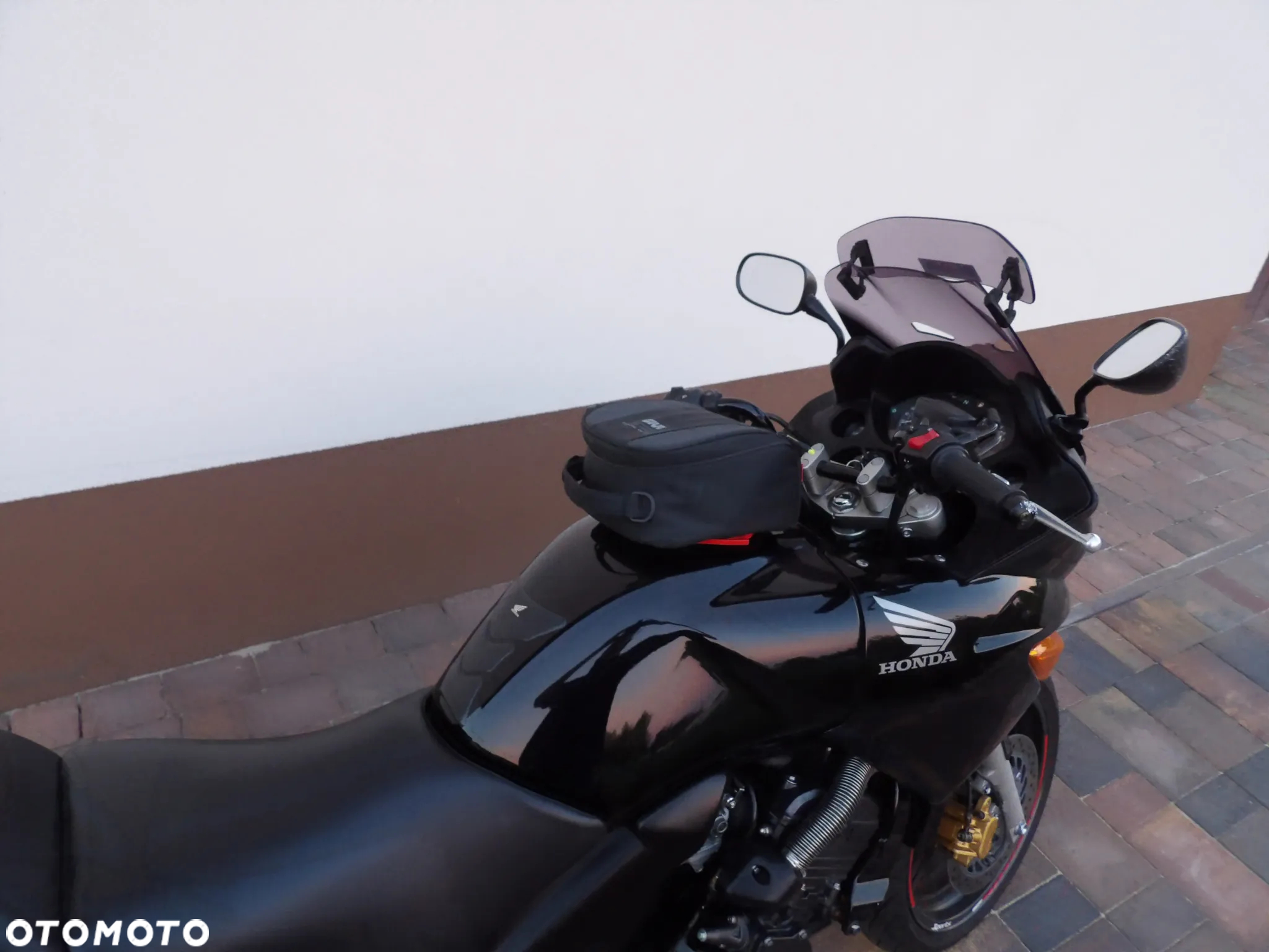 Honda CBF - 8