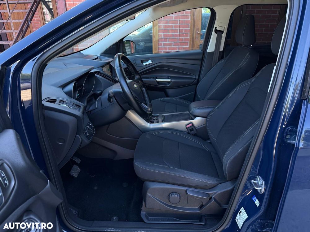 Ford Kuga - 23