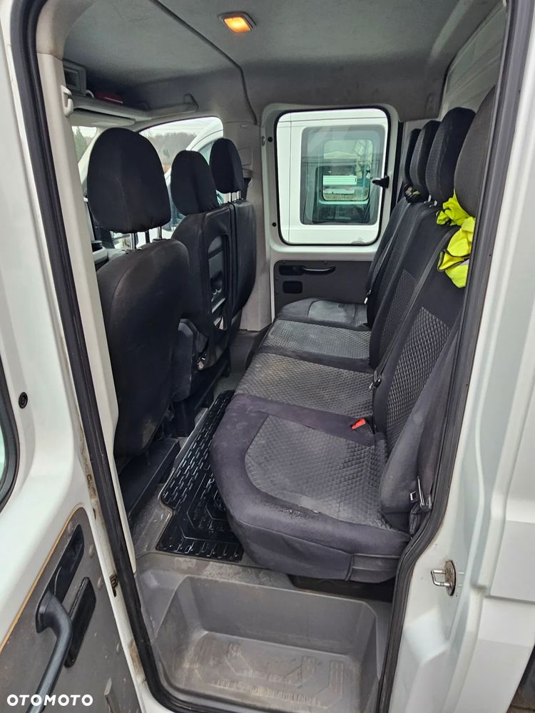 Volkswagen CRAFTER - 8