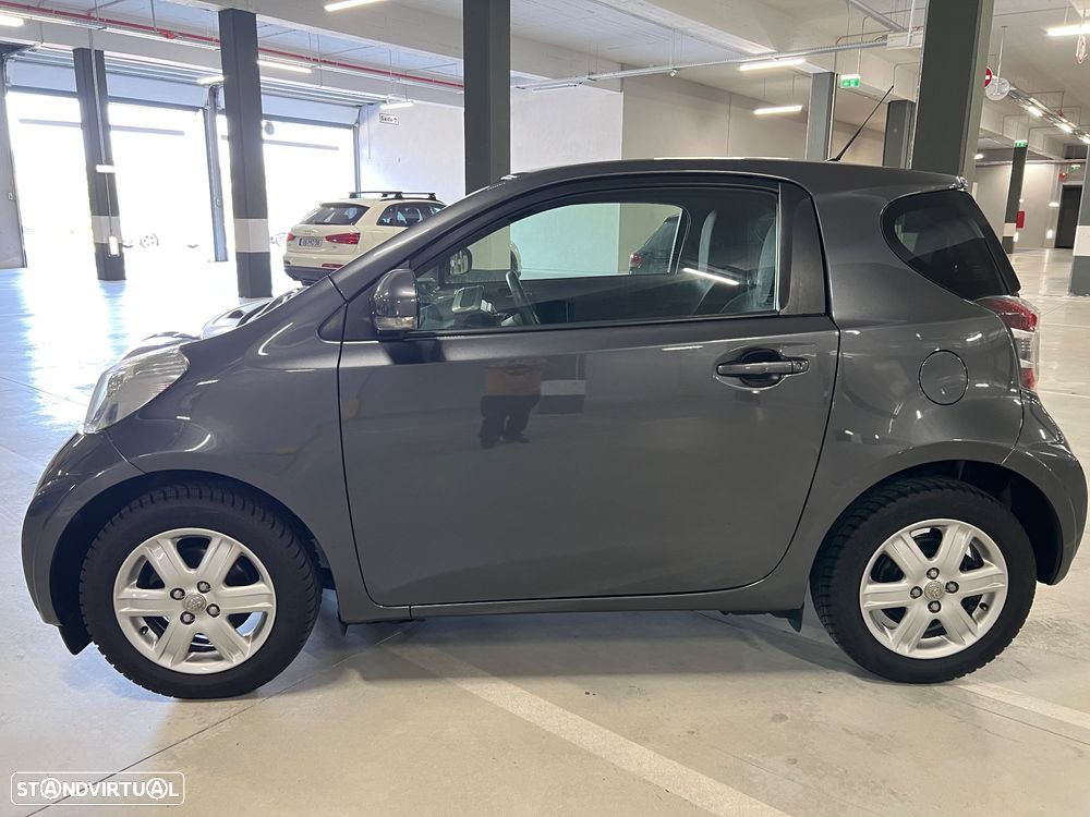 Toyota iQ 1.0 VVT-i Essential+AC - 5