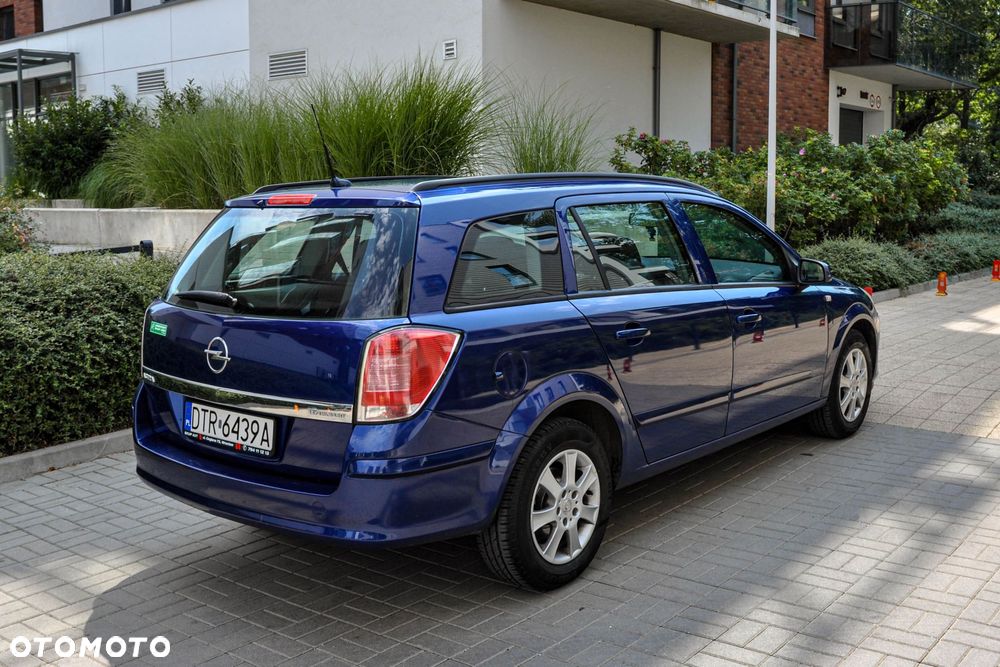 Opel Astra - 4