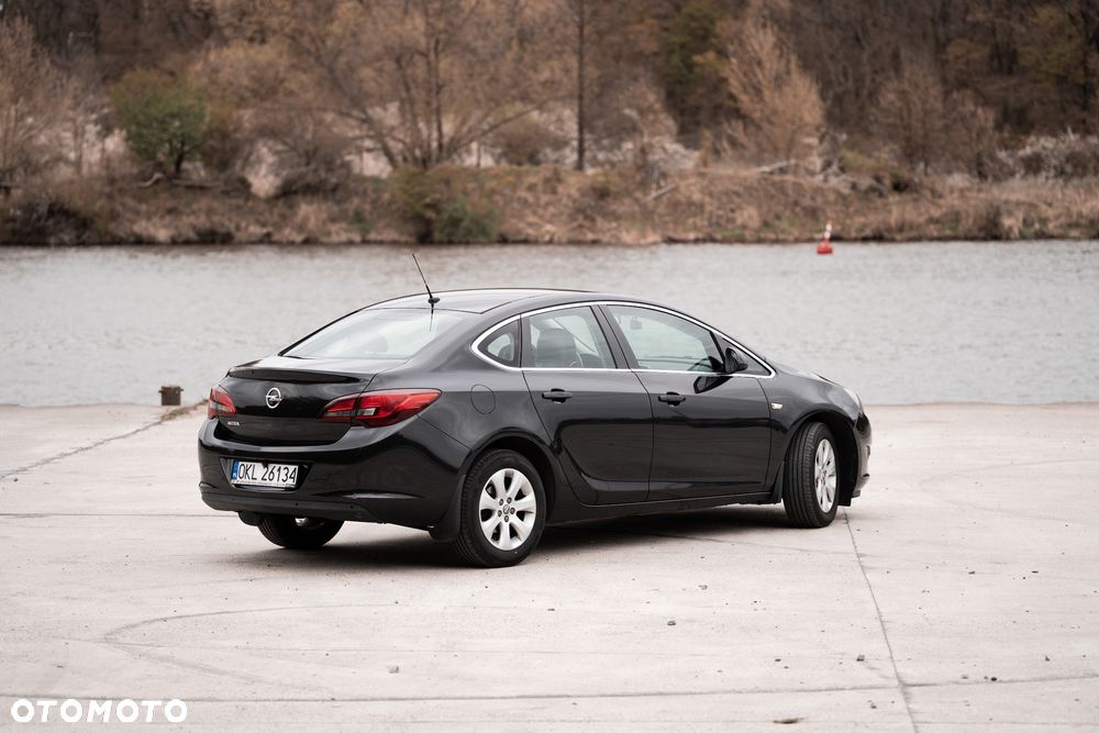 Opel Astra - 3
