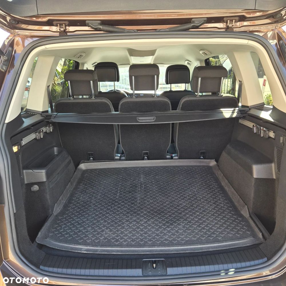 Volkswagen Touran 2.0 TDI BMT Highline - 7