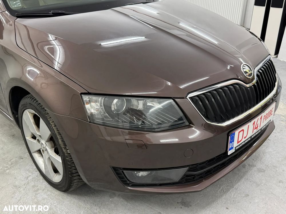 Skoda Octavia 1.6 TDI ELEGANCE DSG - 38