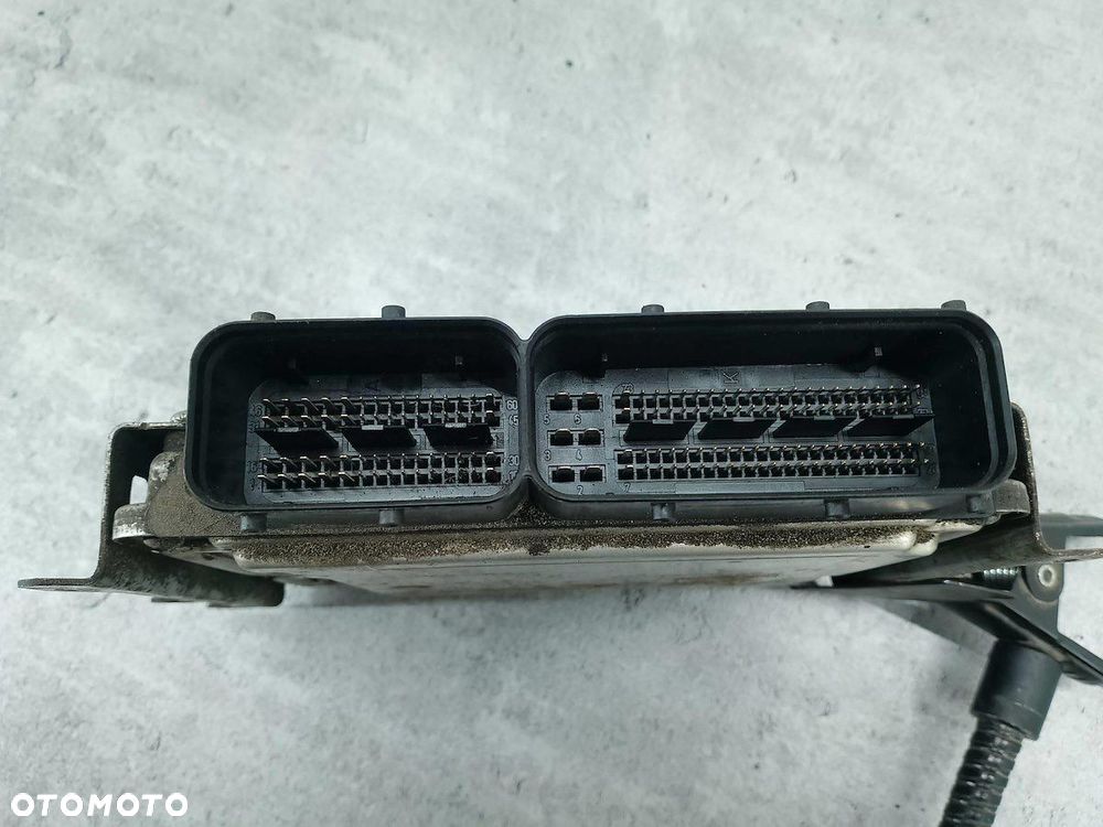 KOMPUTER, STEROWNIK ALFA ROMEO GT II 55195464 0281011511 1.9 JTD - 2