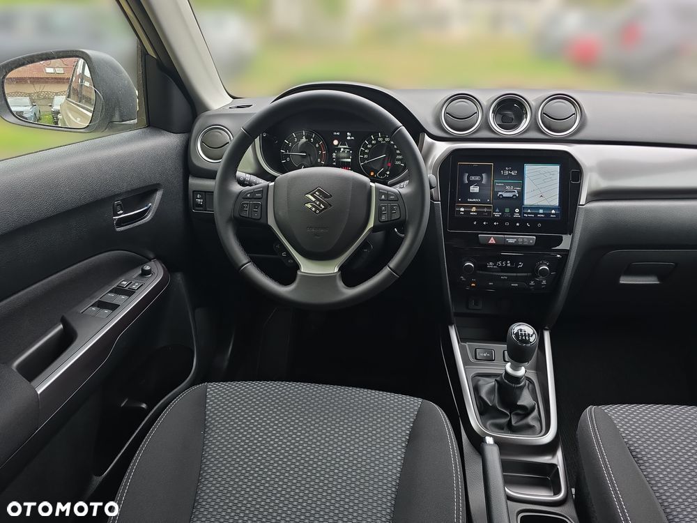 Suzuki Vitara 1.4 Boosterjet mHEV Premium Plus 2WD - 19