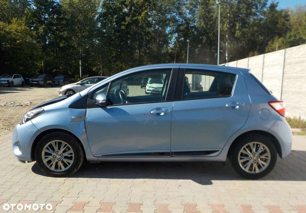 Toyota Yaris - 12