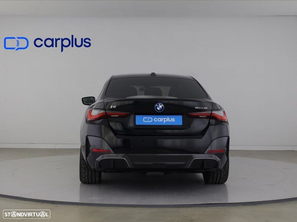 BMW i4 eDrive40 Desportiva M - 6
