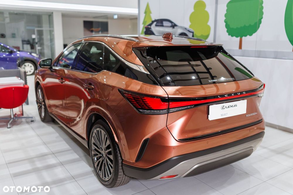 Lexus RX 450h+ Omotenashi - 5