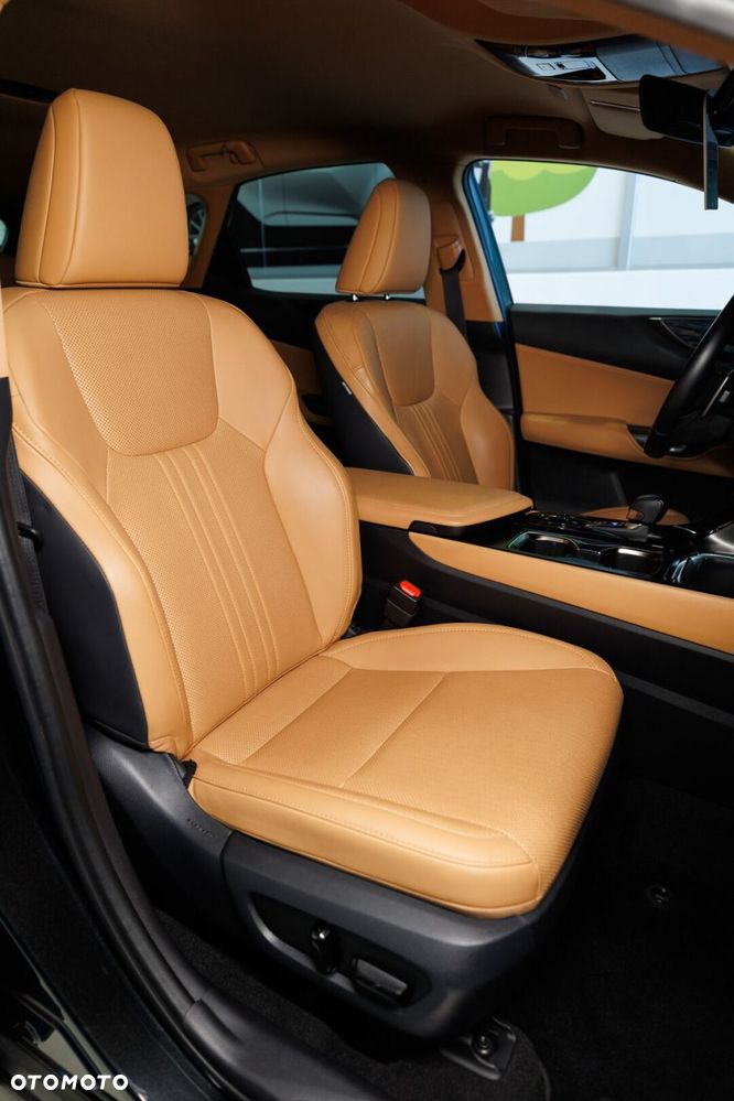 Lexus NX 350h Prestige 2WD - 15