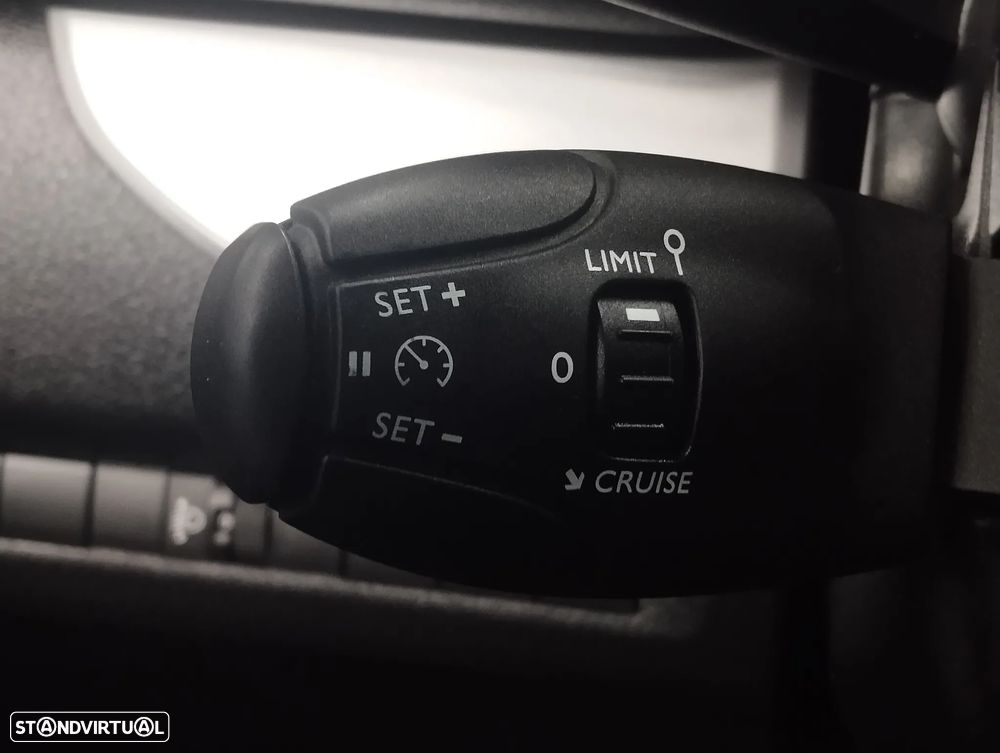 Citroën Spacetourer 1.5 BlueHDi M Feel - 25