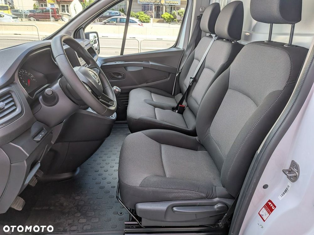Renault Trafic - 11