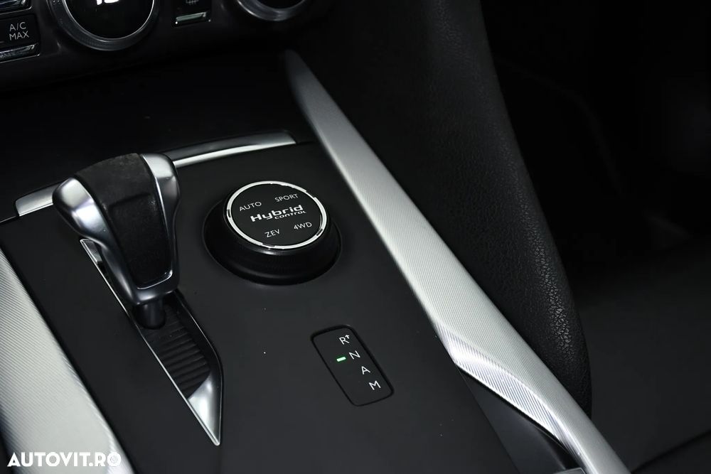 Citroën DS5 HDi 165 Aut. SoChic - 23