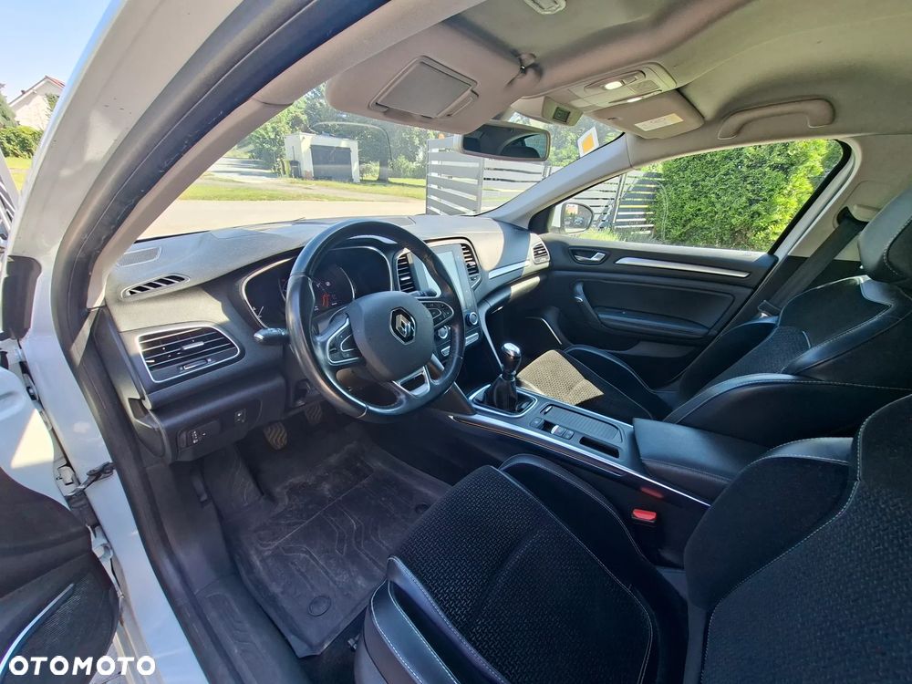 Renault Megane 1.3 TCe FAP Intens - 27