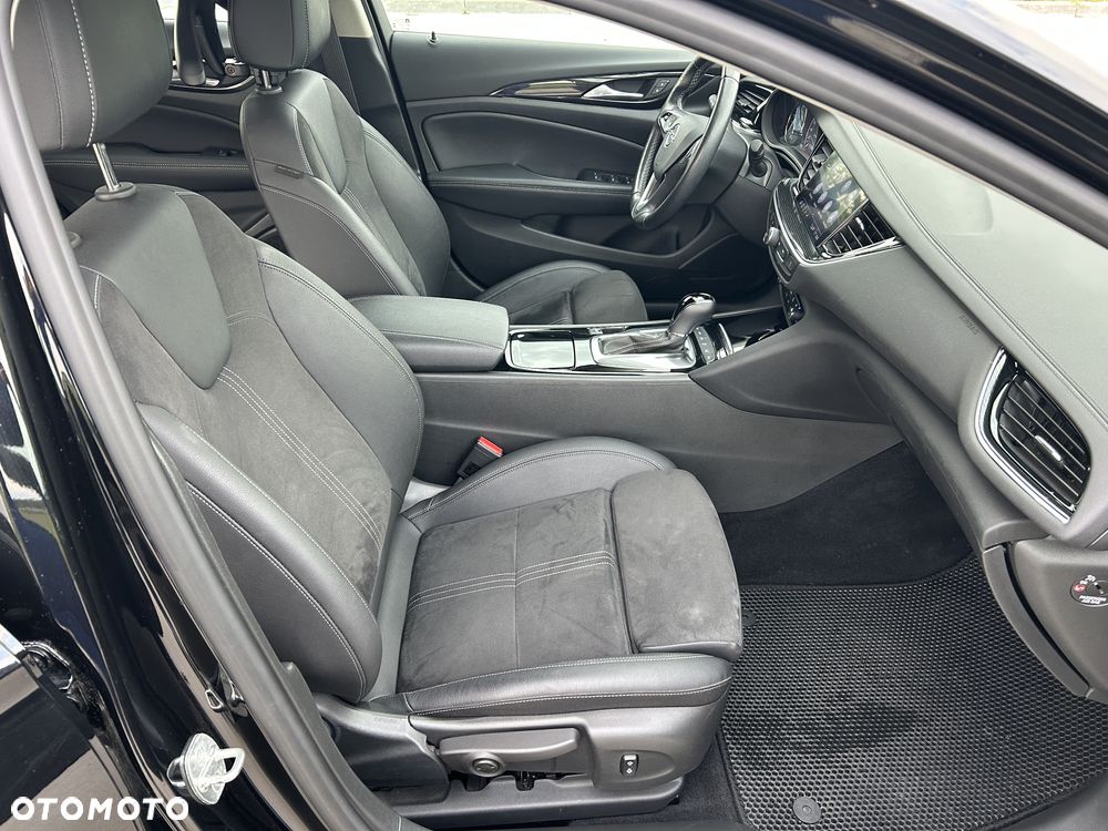 Opel Insignia - 29