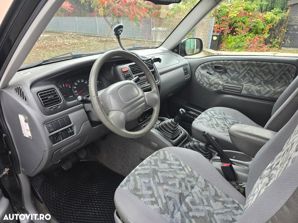 Suzuki Grand Vitara - 11