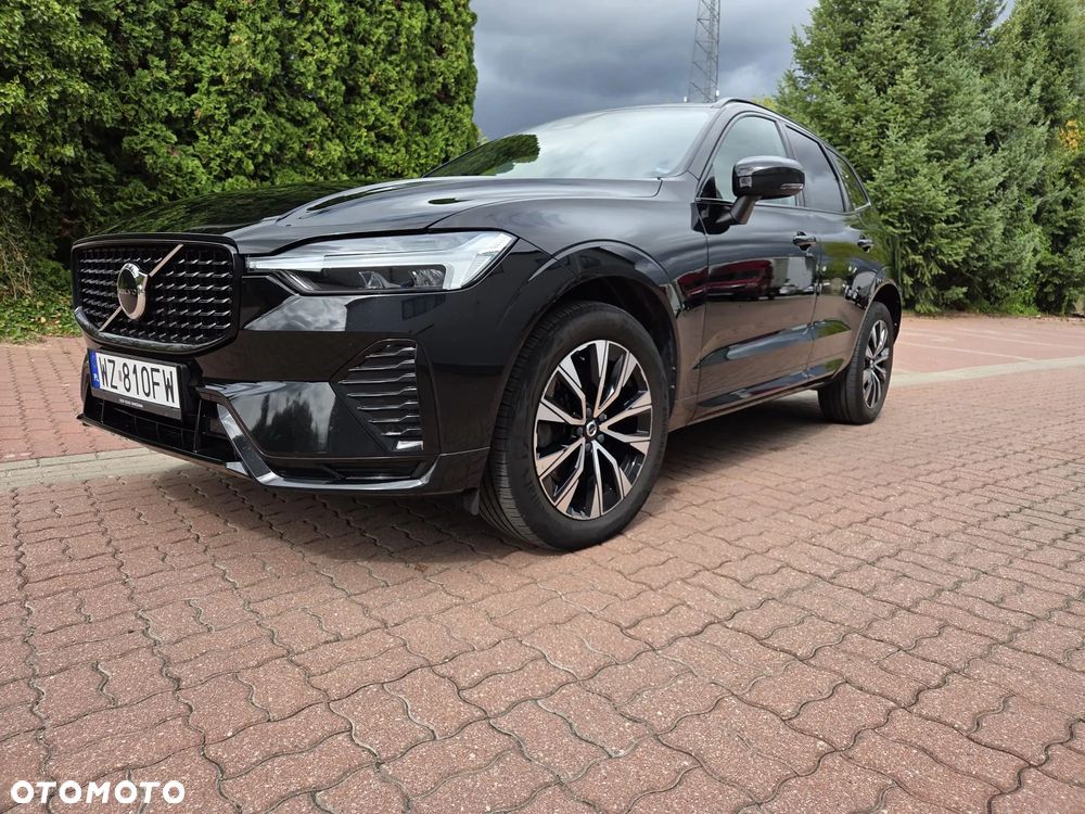 Volvo XC 60 B5 B AWD Plus Dark - 4