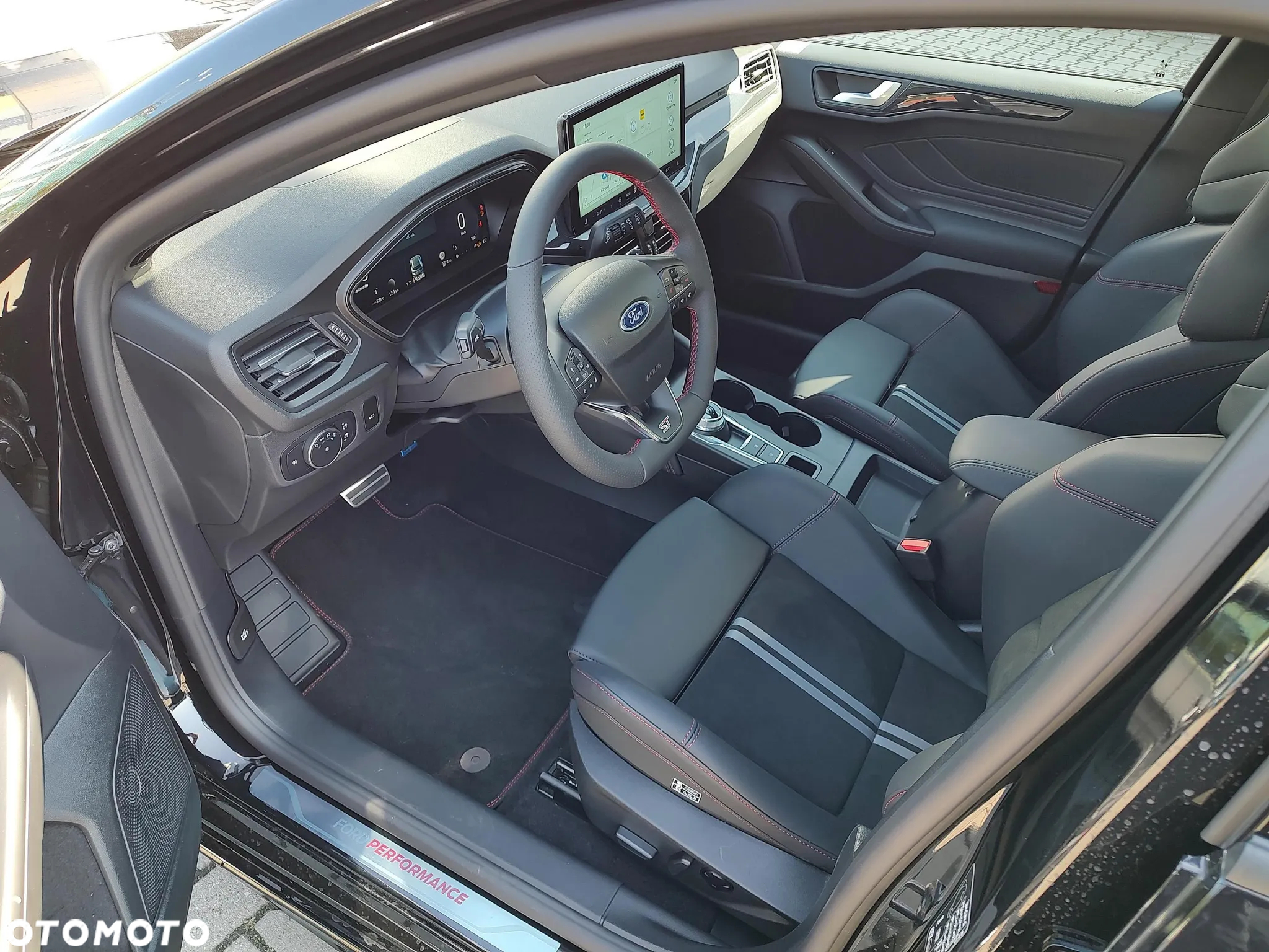 Ford Focus 2.3 EcoBoost ST X - 9