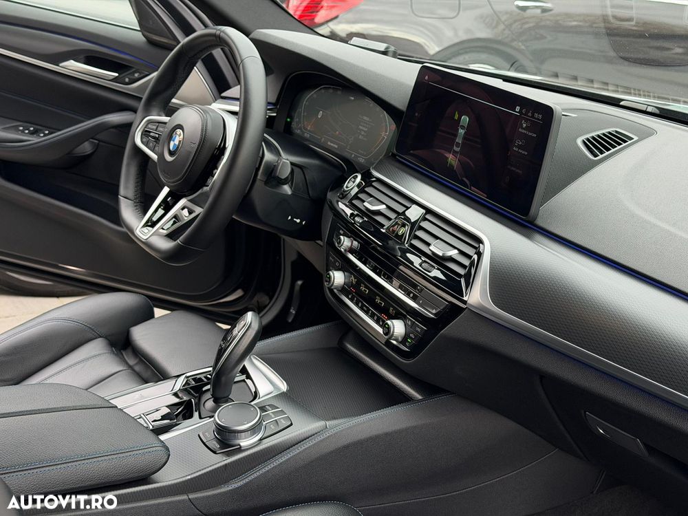 BMW Seria 5 520d Aut. M Sport Edition - 19