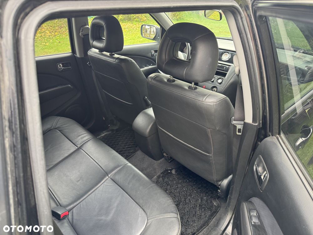 Mitsubishi Outlander 2.0 Comfort 4WD - 14