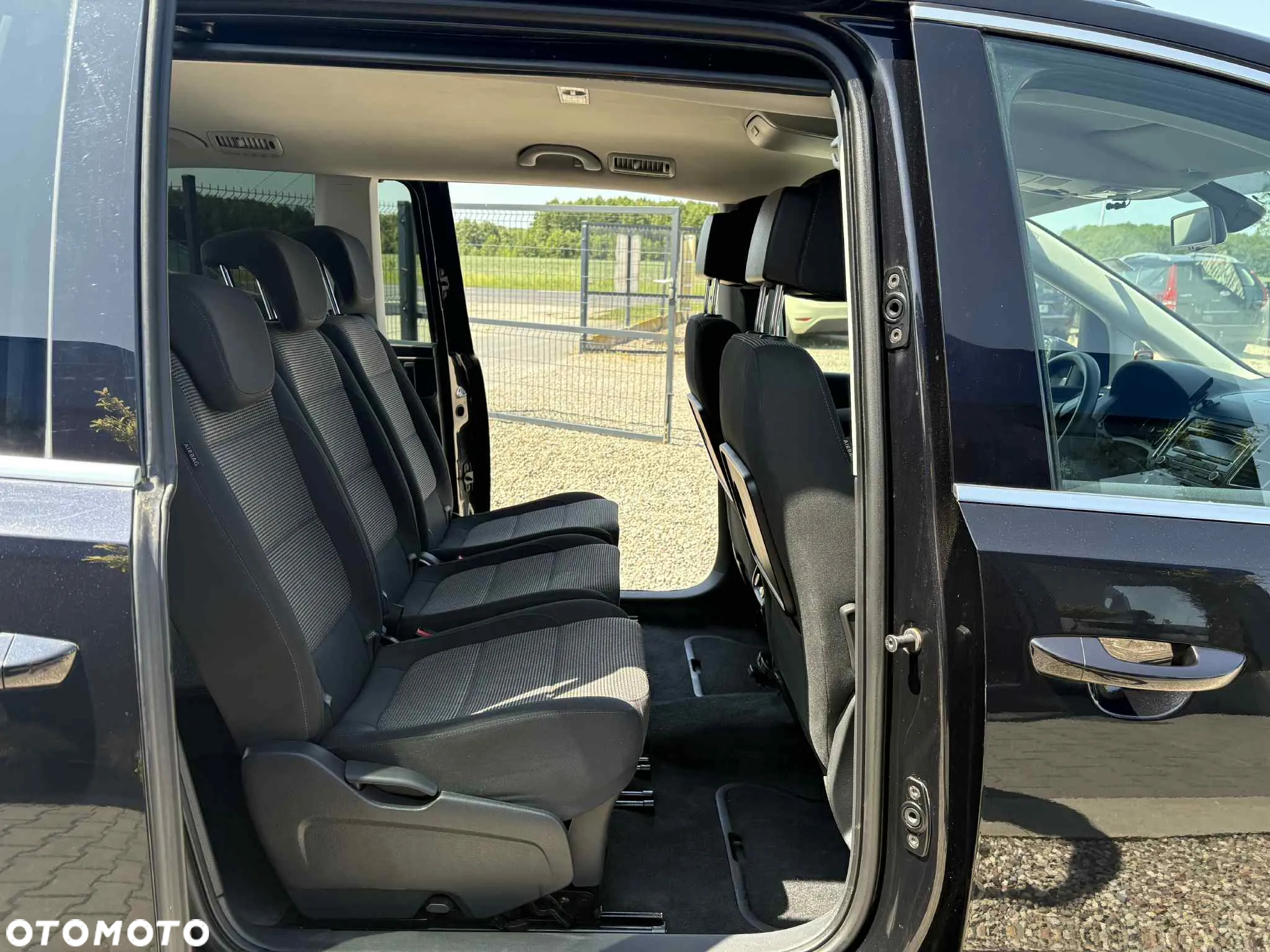 Volkswagen Sharan 2.0 TDI BlueMotion Technology Trendline - 10