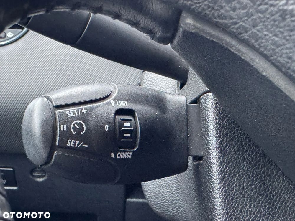 Peugeot 308 HDi FAP 110 Premium - 17