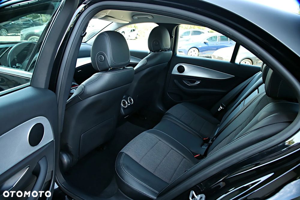 Mercedes-Benz Klasa E 220 d 4-Matic Avantgarde - 18