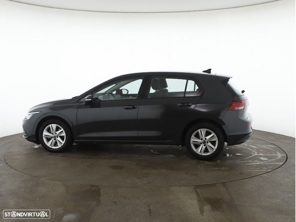 VW Golf 1.0 eTSI Life DSG - 20