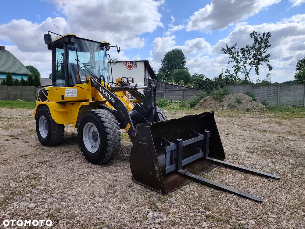Volvo L30/4x4/Łyżka-Widły/2008Rok/ - 2