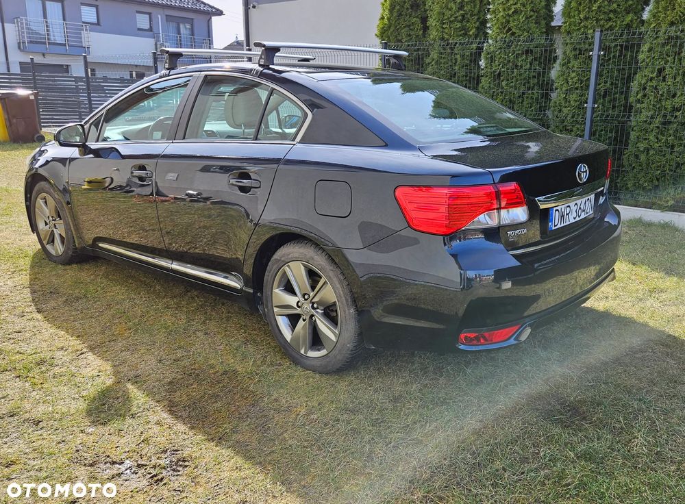 Toyota Avensis 2.0 D-4D Active - 3