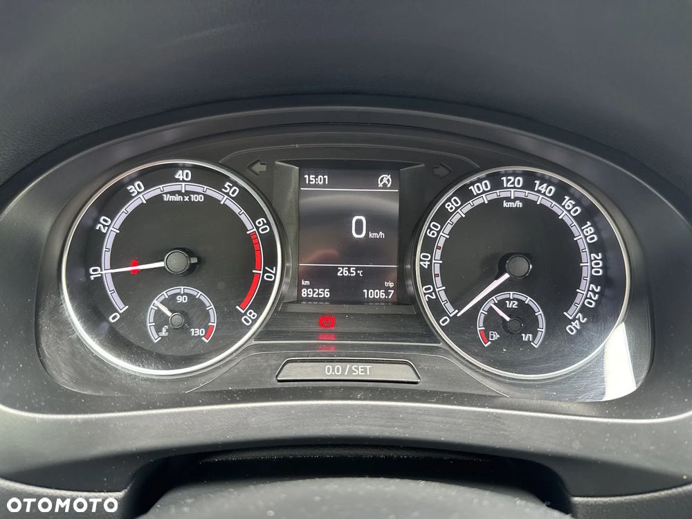 Skoda RAPID Spb 1.0 TSI Ambition - 19