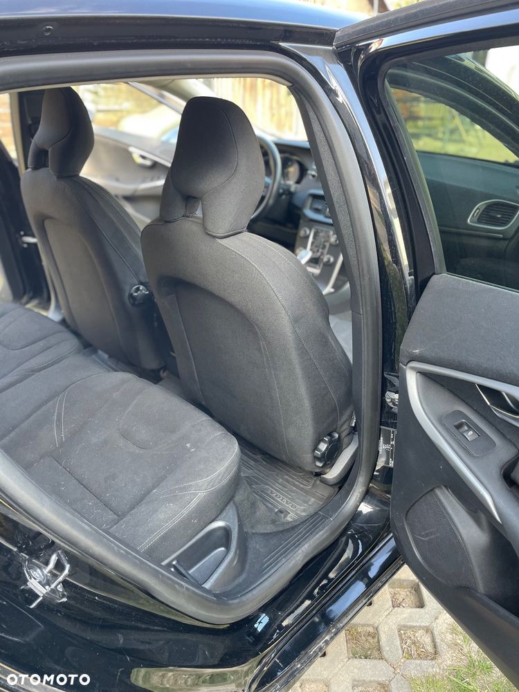Volvo V40 D2 Kinetic - 9