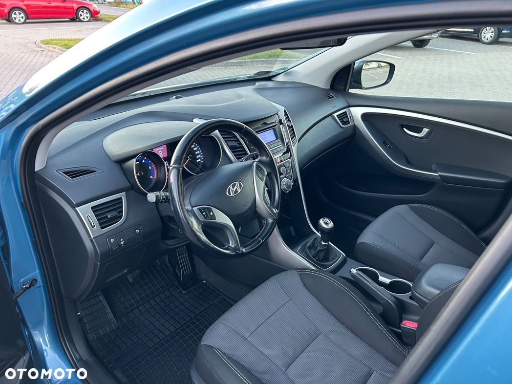 Hyundai i30 1.4 CRDi Comfort - 11