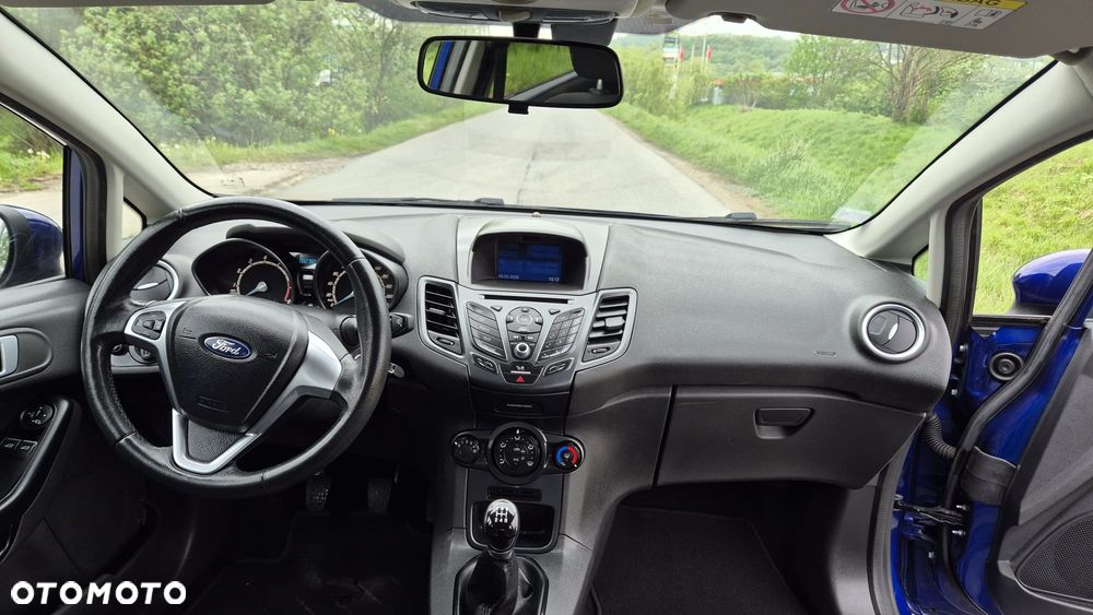 Ford Fiesta 1.25 Titanium EU6 - 23