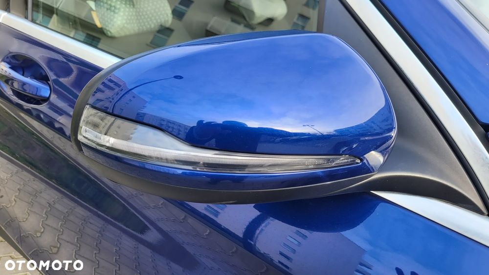 Mercedes-Benz GLC - 26