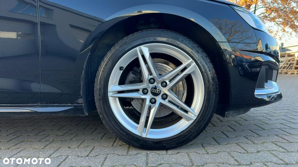 Audi A4 Limousine - 22