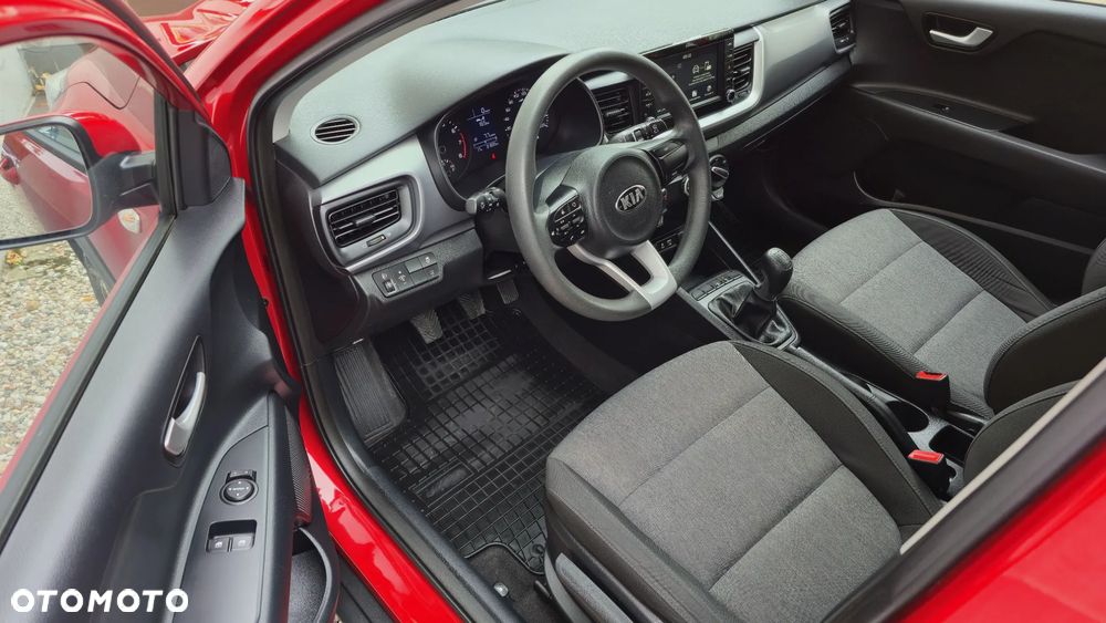 Kia Stonic 1.4 L - 6
