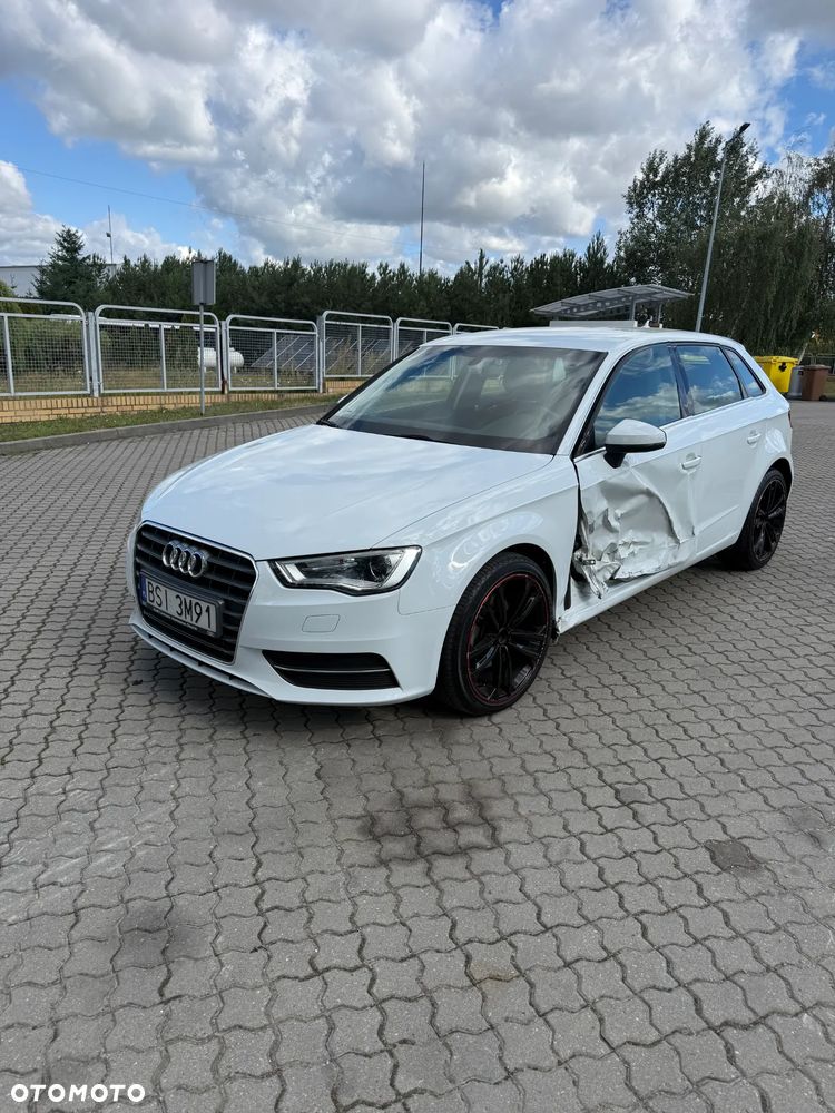 Audi A3 Sportback - 2